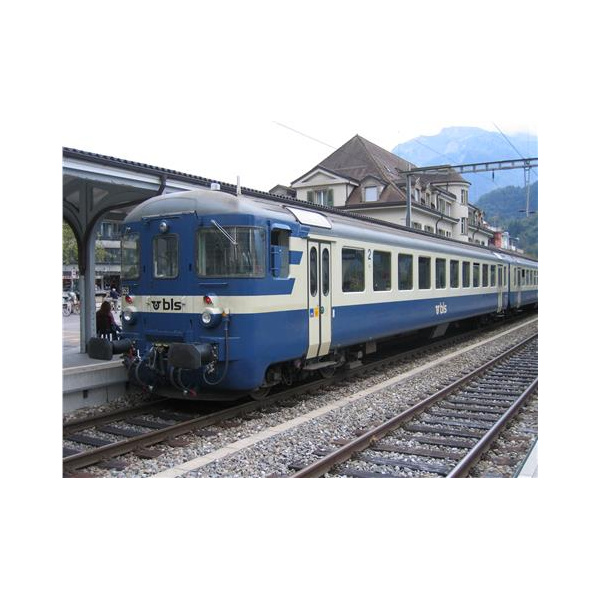 ESU H0 DC Steuerwagen Bt 953, BLS, blau/beige, Omega-Logo