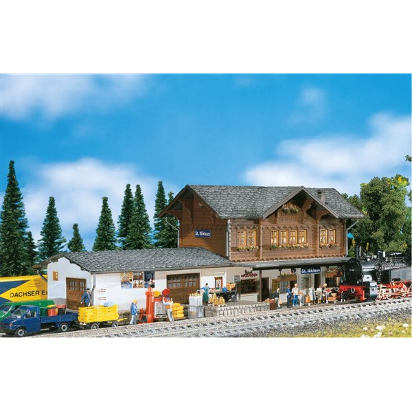 Faller H0 Bahnhof St. Niklaus MGB