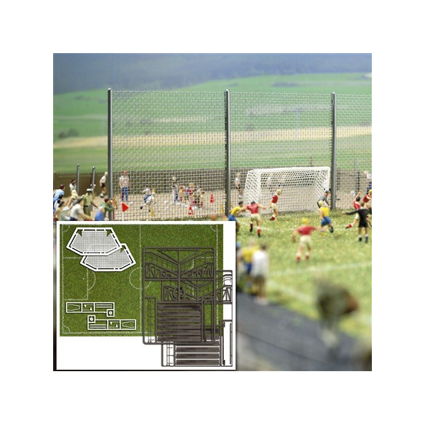 BUSCH H0 Fussballplatz