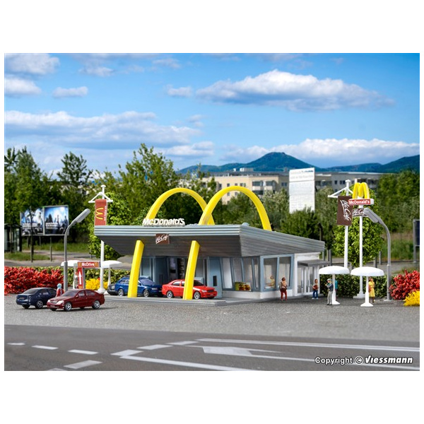 Vollmer N McDonald&acute;s Schnellrestaurant mit McDrive