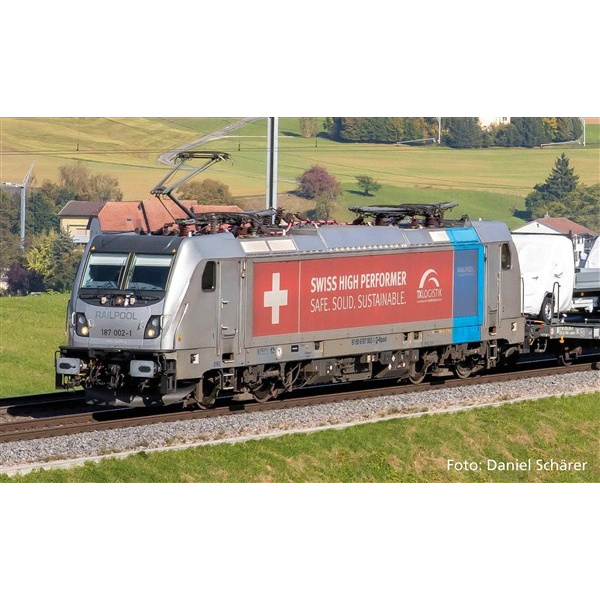 PIKO H0 DC Elektrolokomotive BR 187 002, TRAXX Last Mile, silber/rot, analog