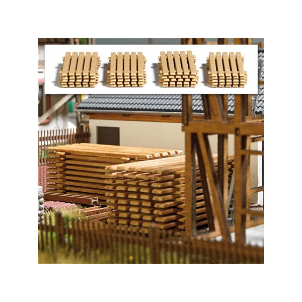 BUSCH H0 Bretterstapel