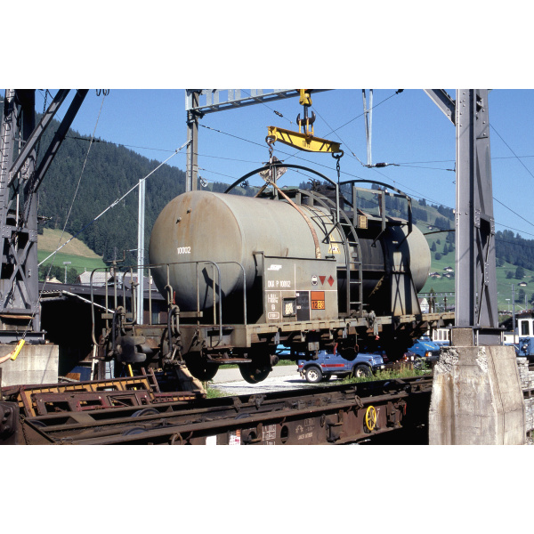 BEMO H0m Kesselwagen P 10001 RhB
