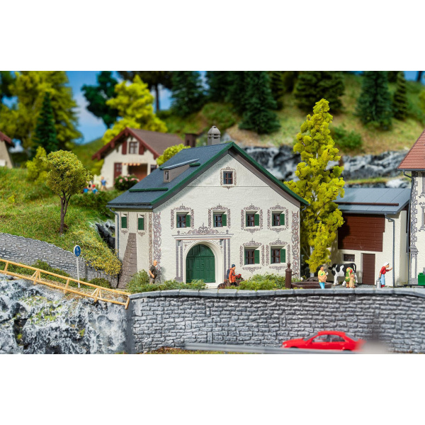 Faller H0 B&uuml;ndnerhaus Guarda