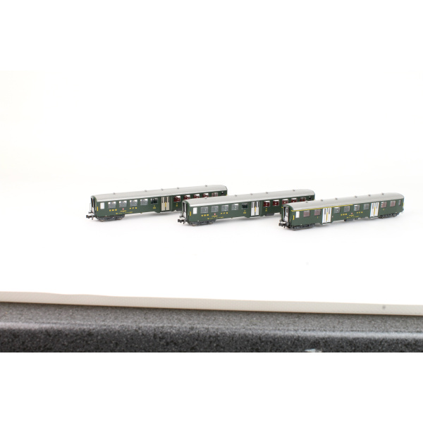 Aare Valley Models N Personenwagen Leichtstahl AB 1./2. Kl., B 2. Kl., 3 Wagen