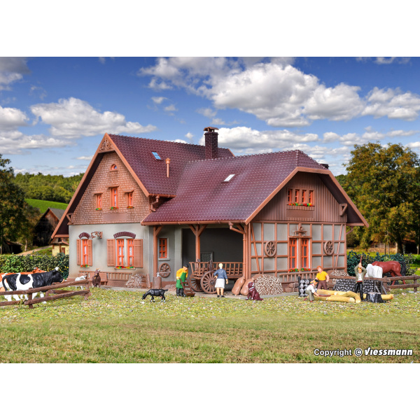 Vollmer H0 Bauernhaus mit Remise