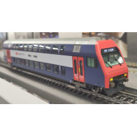 HAG H0 AC Steuerwagen Doppelstock Bt S-Bahn Z&uuml;rich, T&uuml;ren rot, ZVV-Logo
