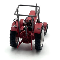 REE Traktor Mc-Cormick International HI 624 mit Schutzrahmen